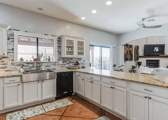 Pristine Placita | Spa-like Oasis W/ Pool & Views